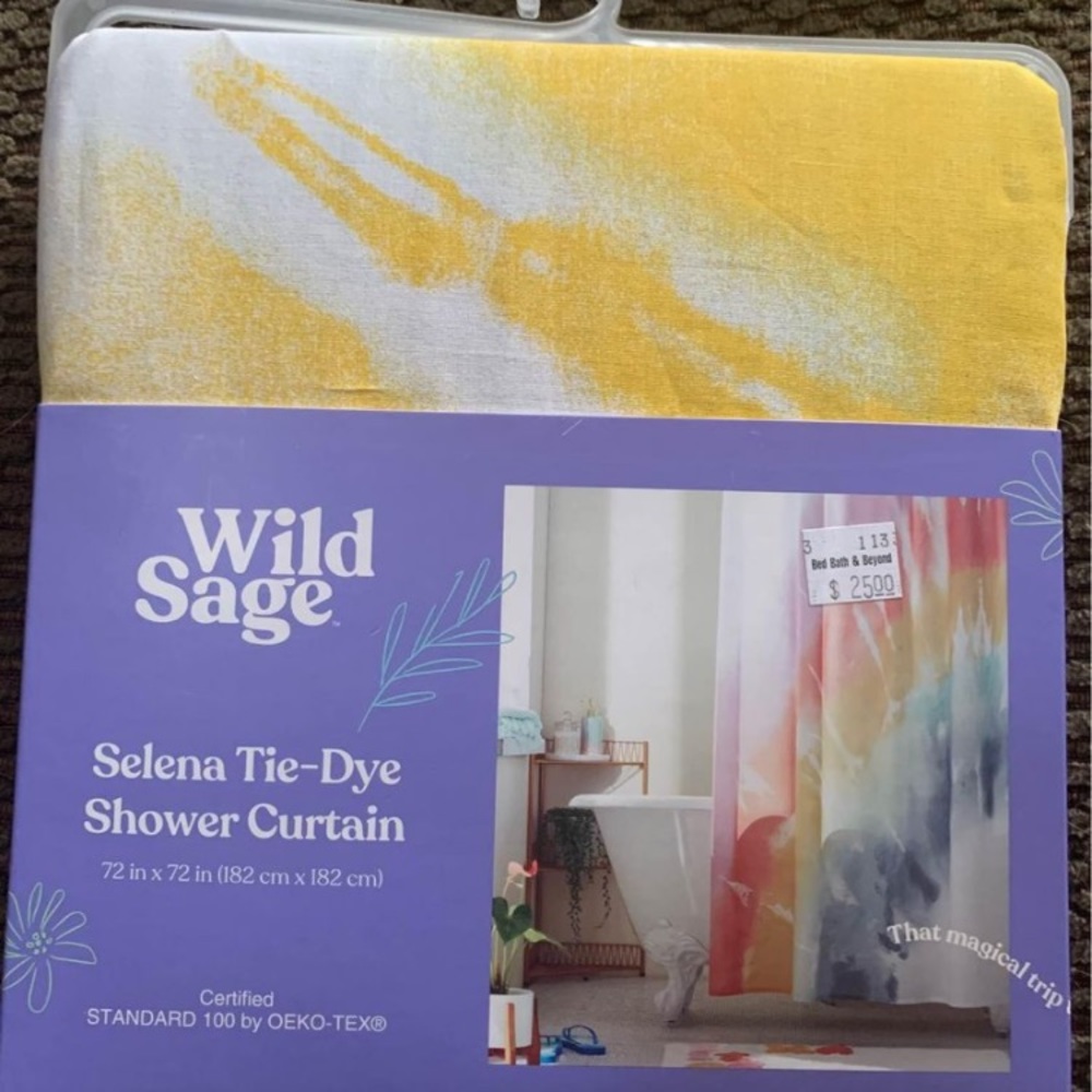 NWT Bed Bath and Beyond tie dye shower curtain